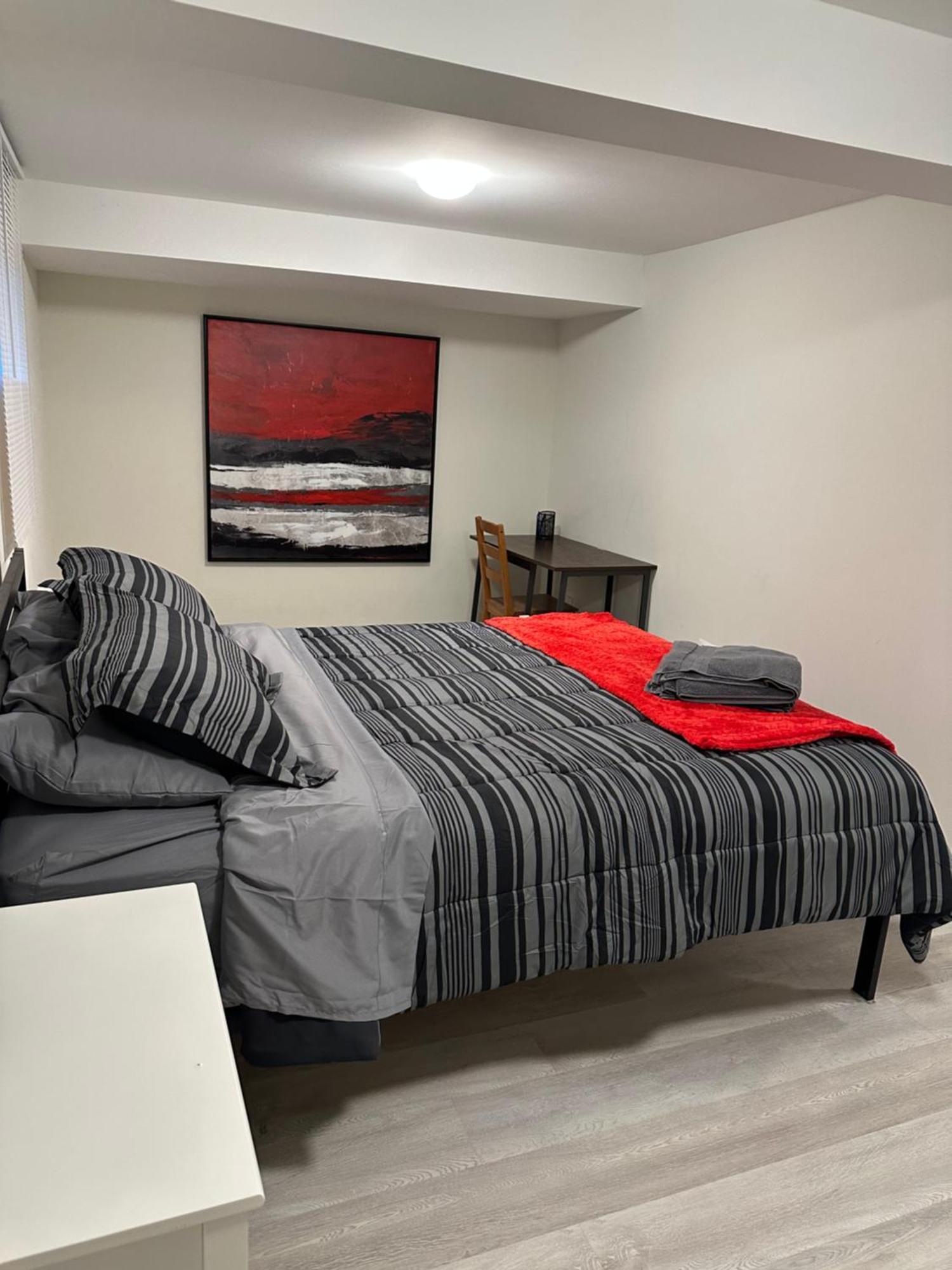 Comfy 2 Bedroom Near The Beach! بيكرينغ المظهر الخارجي الصورة