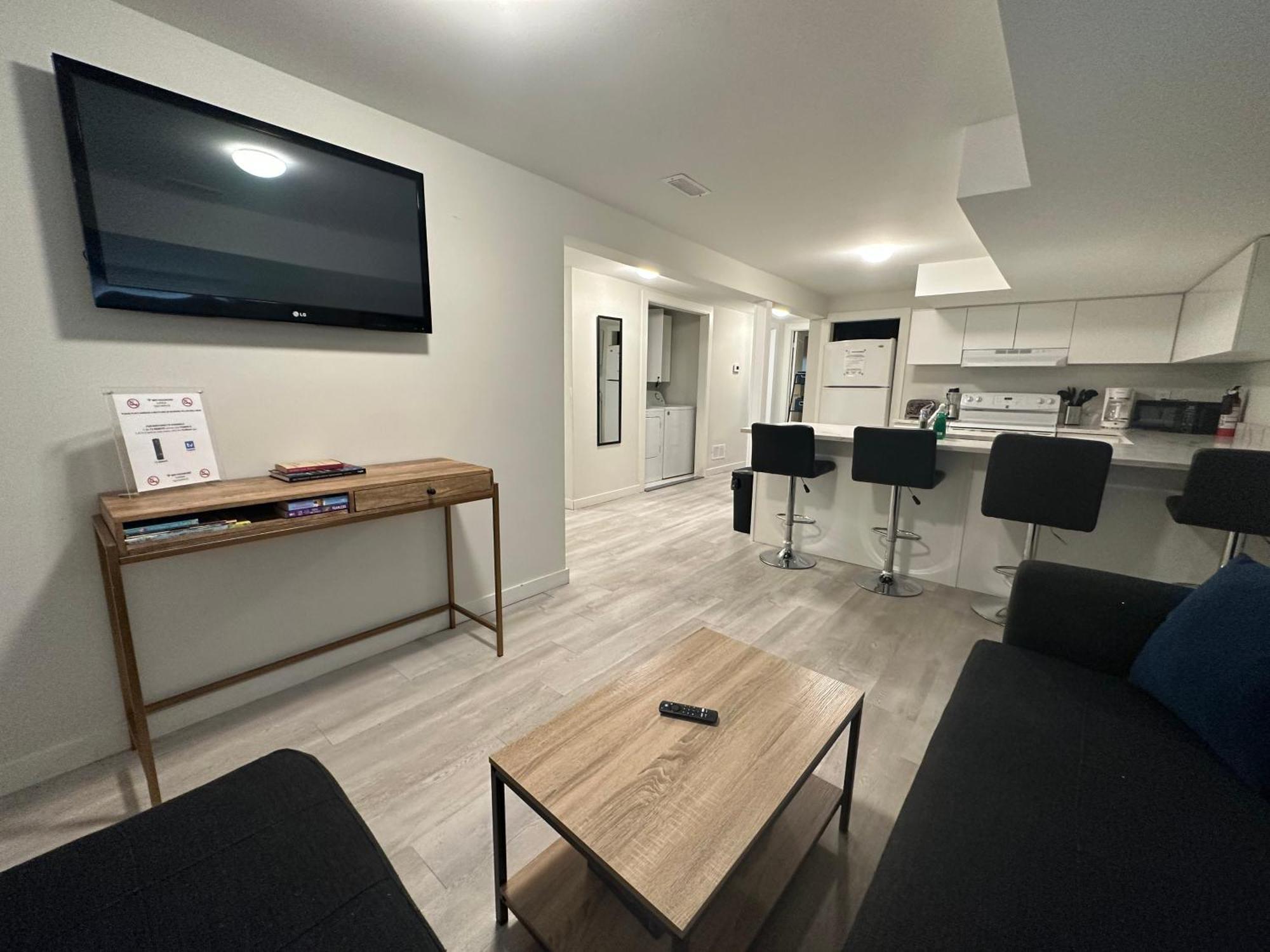 Comfy 2 Bedroom Near The Beach! بيكرينغ المظهر الخارجي الصورة