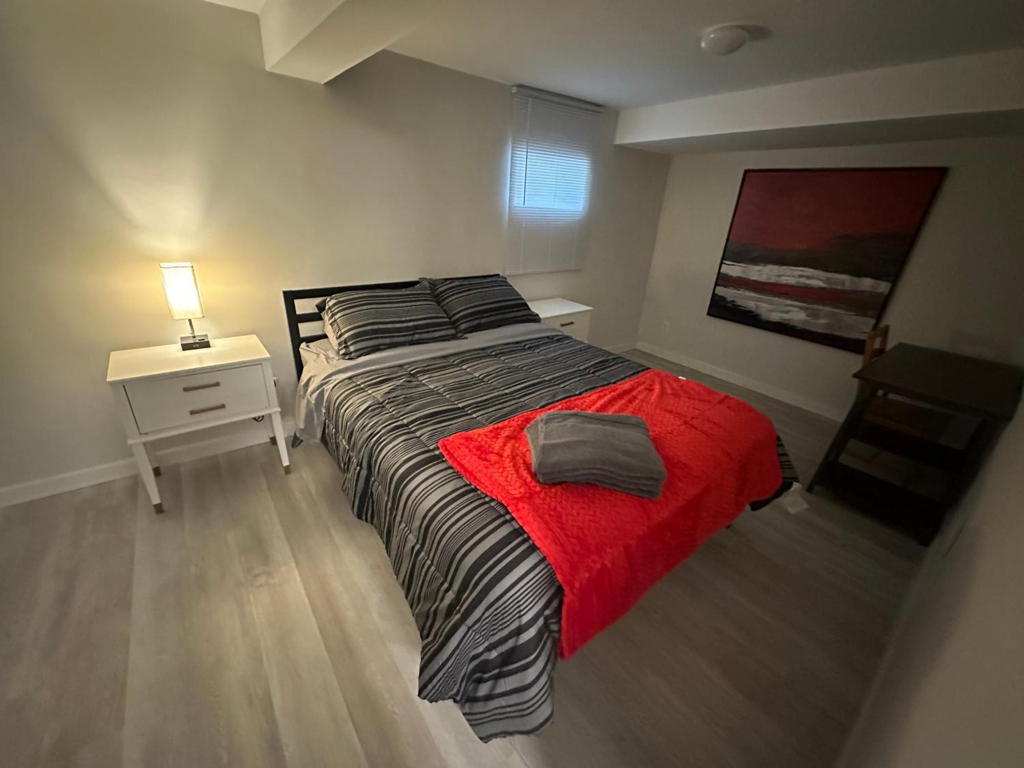 Comfy 2 Bedroom Near The Beach! بيكرينغ المظهر الخارجي الصورة