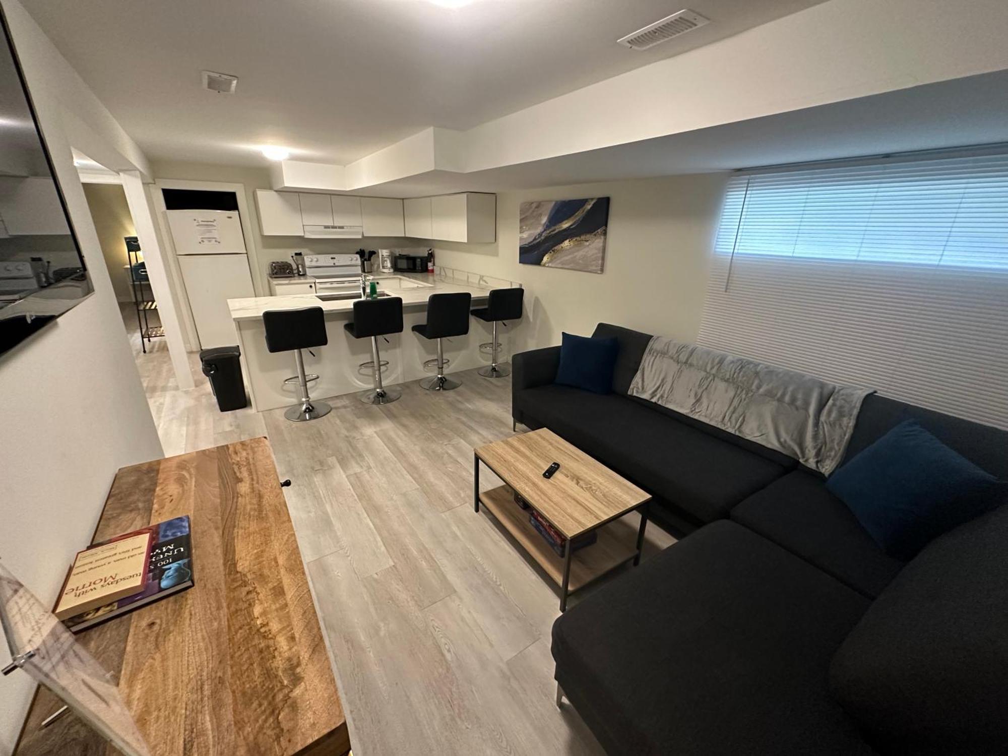 Comfy 2 Bedroom Near The Beach! بيكرينغ المظهر الخارجي الصورة