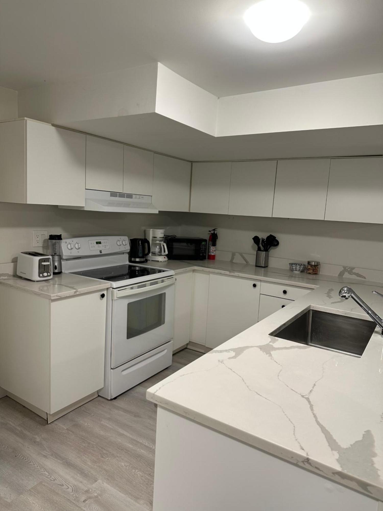 Comfy 2 Bedroom Near The Beach! بيكرينغ المظهر الخارجي الصورة